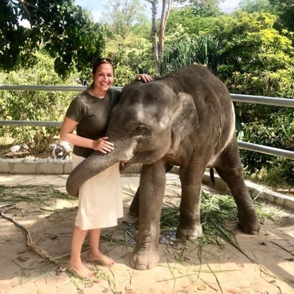 Meet your Posher, Lorena - Picture 1 of 1